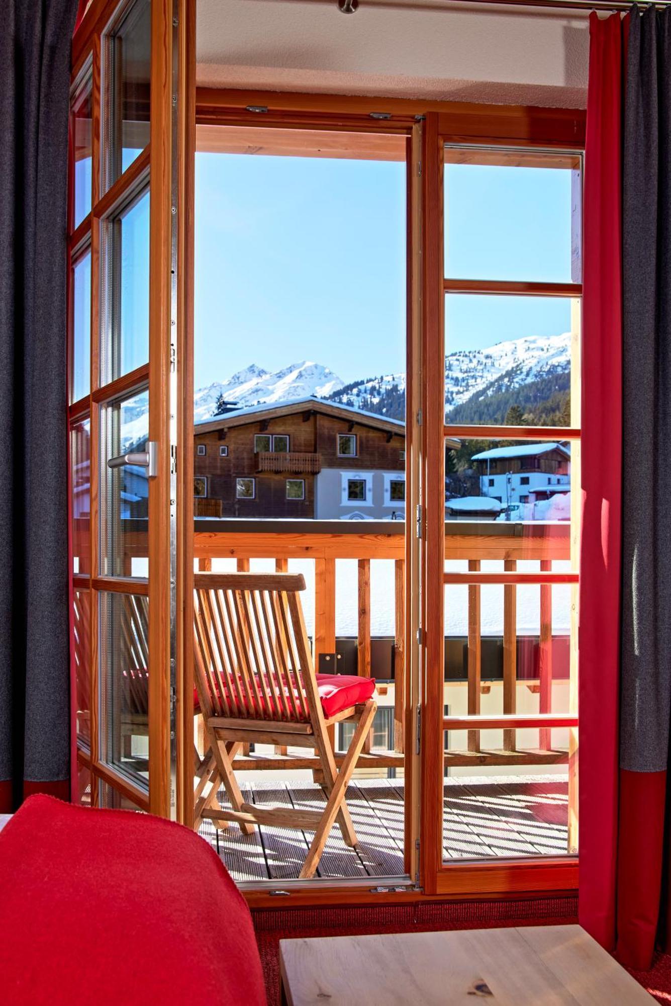 Hotel Der Waldhof Sankt Anton am Arlberg Esterno foto
