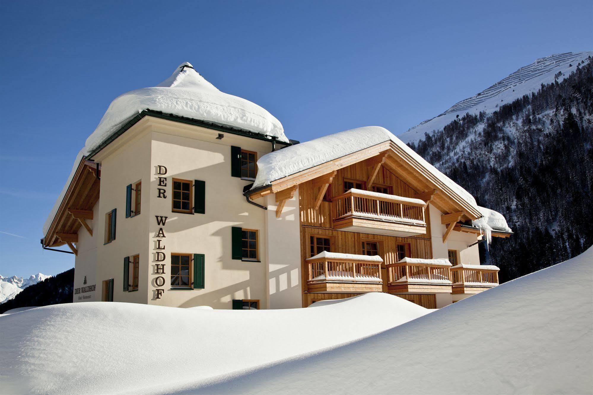 Hotel Der Waldhof Sankt Anton am Arlberg Esterno foto